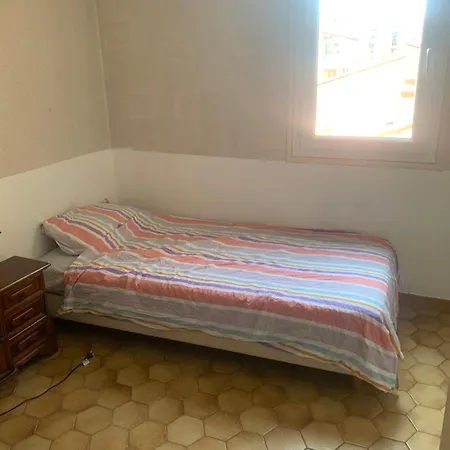 Holiday home Maison De Avec Jardin Et Terrasse Perpignan