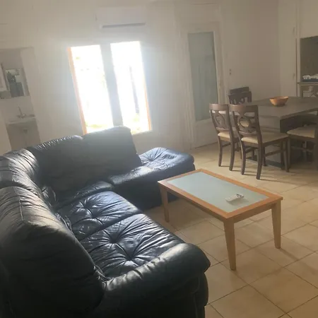Dom wakacyjny Maison De Avec Jardin Et Terrasse Perpignan